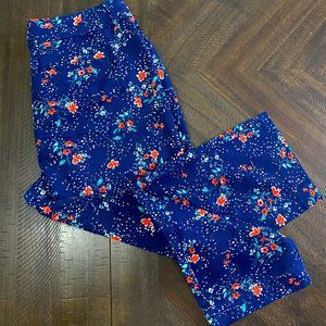 Navy Blue Floral Print Capri Pants